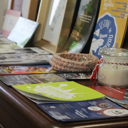 Casa Camelias אבאירו